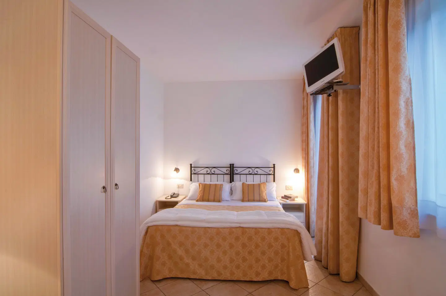 Sylesia ROOM_EXAMPLE