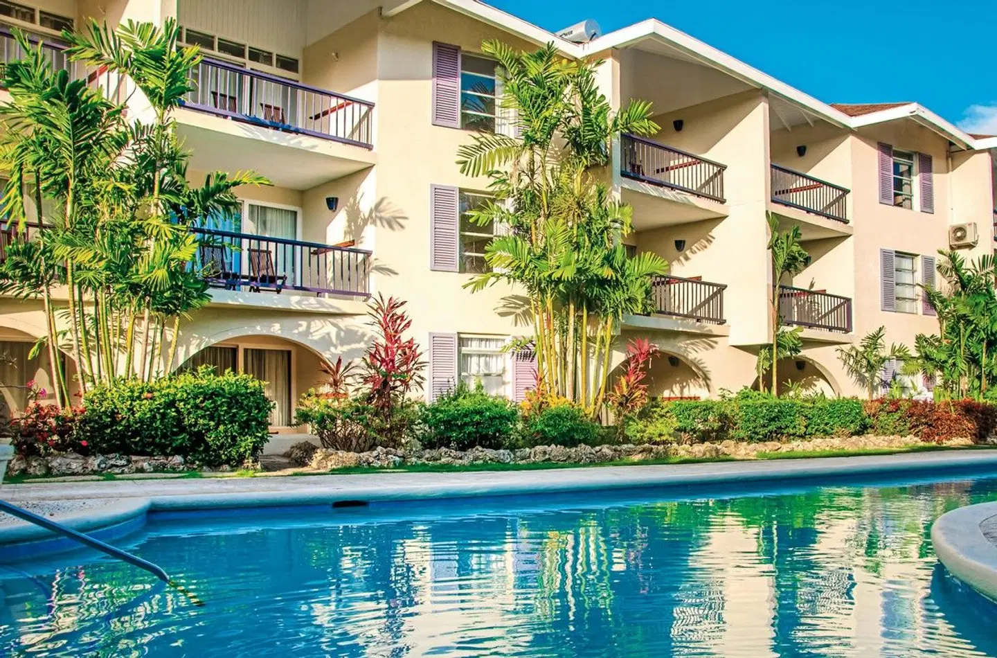 Infinity on the Beach EXTERIOR