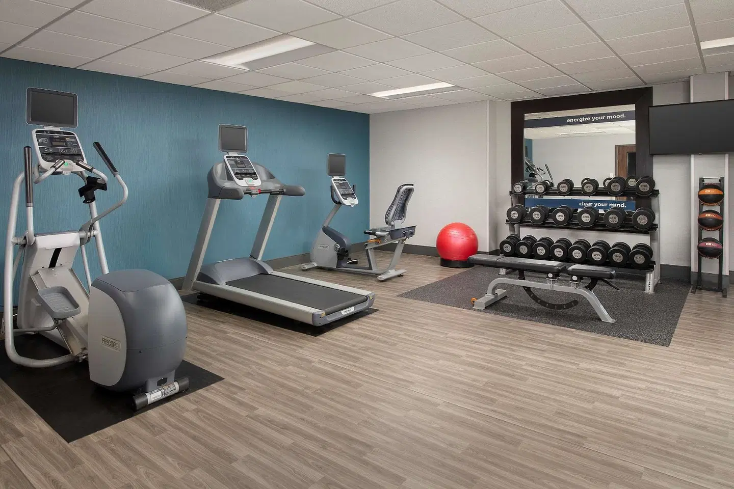 Hampton Inn & Suites Alpharetta SPORTS_AND_LEISURE