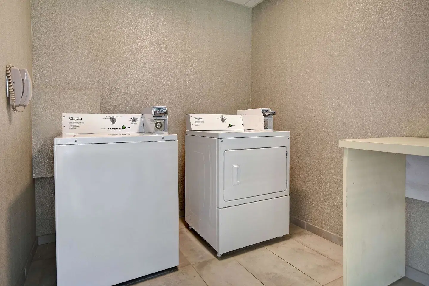 Hampton Inn & Suites Alexandria Old Town Area South Badezimmer