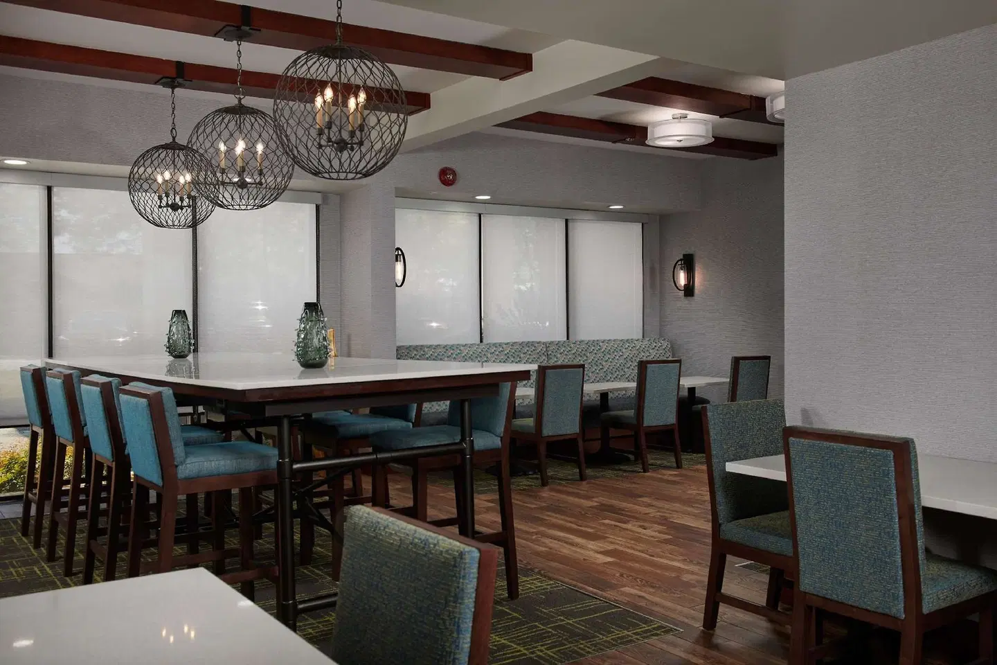 Hampton Inn Atlanta NW Cumberland Bar