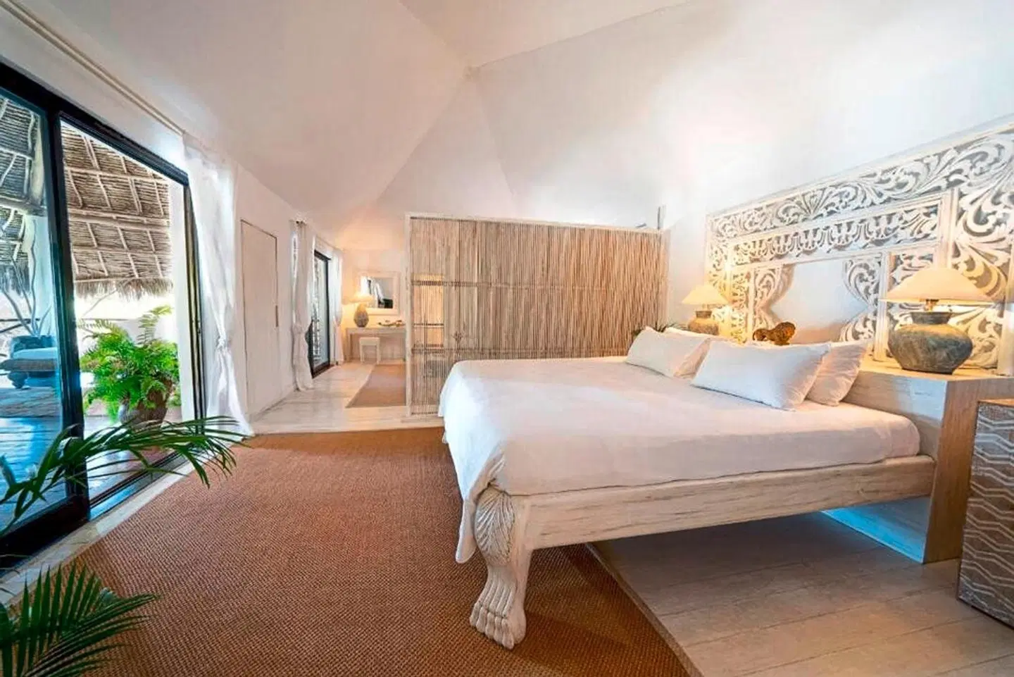Lion in the Sun Boutique Hotel & Spa ROOM_EXAMPLE