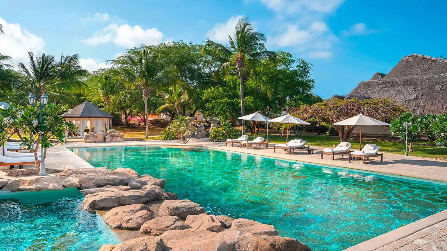 Lion in the Sun Boutique Hotel & Spa OUTDOOR_POOL