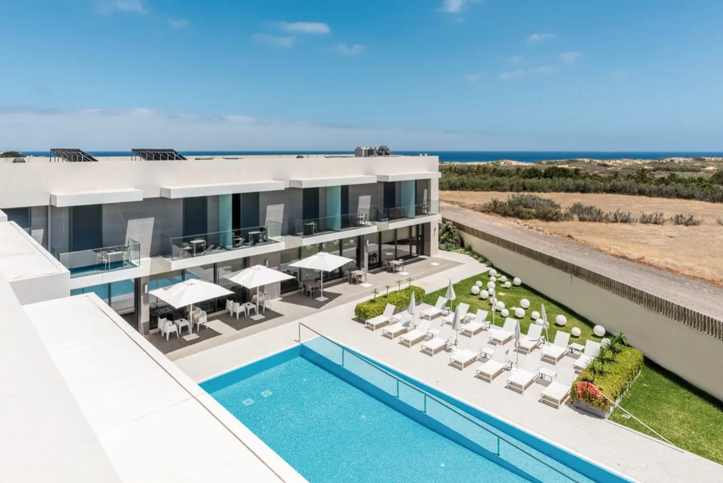 Vila Baleira Village OUTDOOR_POOL