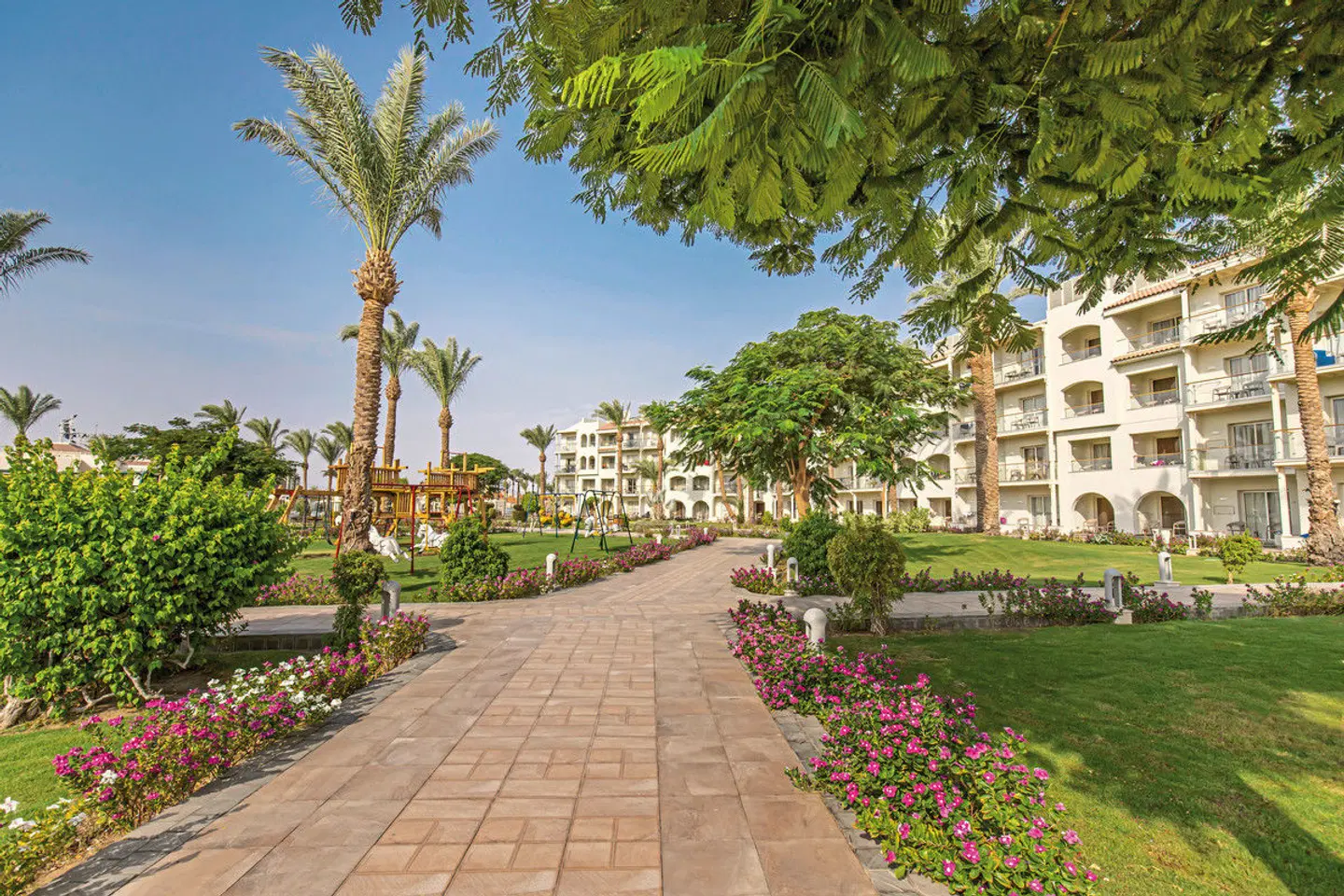 Pickalbatros Dana Beach Resort Garten