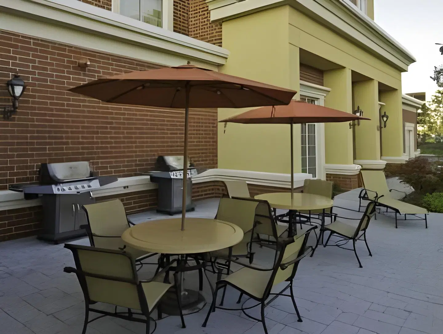 Homewood Suites by Hilton Cleveland-Beachwood Terrasse