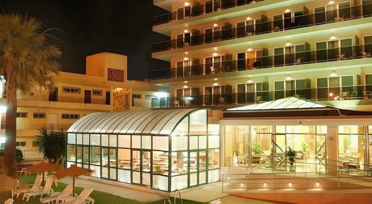 Isabel EXTERIOR