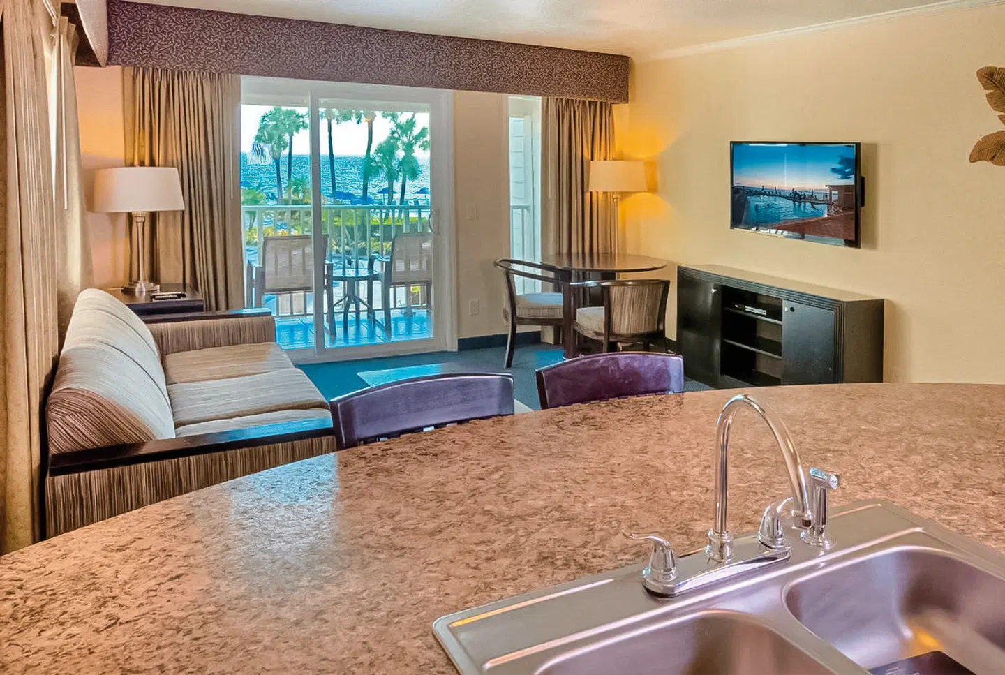 Sailport Waterfront Suites ROOM_EXAMPLE