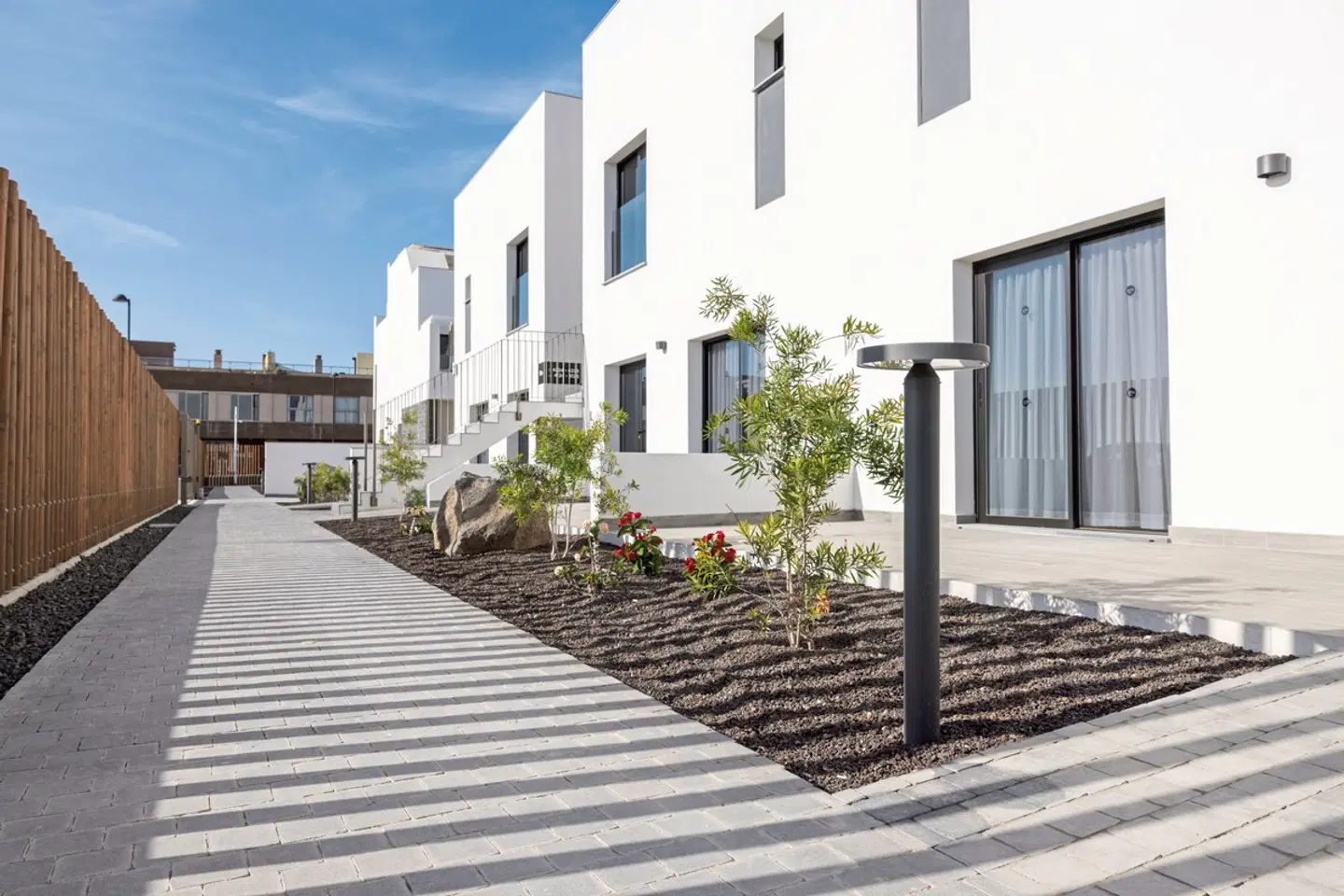 Esmeralda Cotillo Homes by LIVVO Terrasse