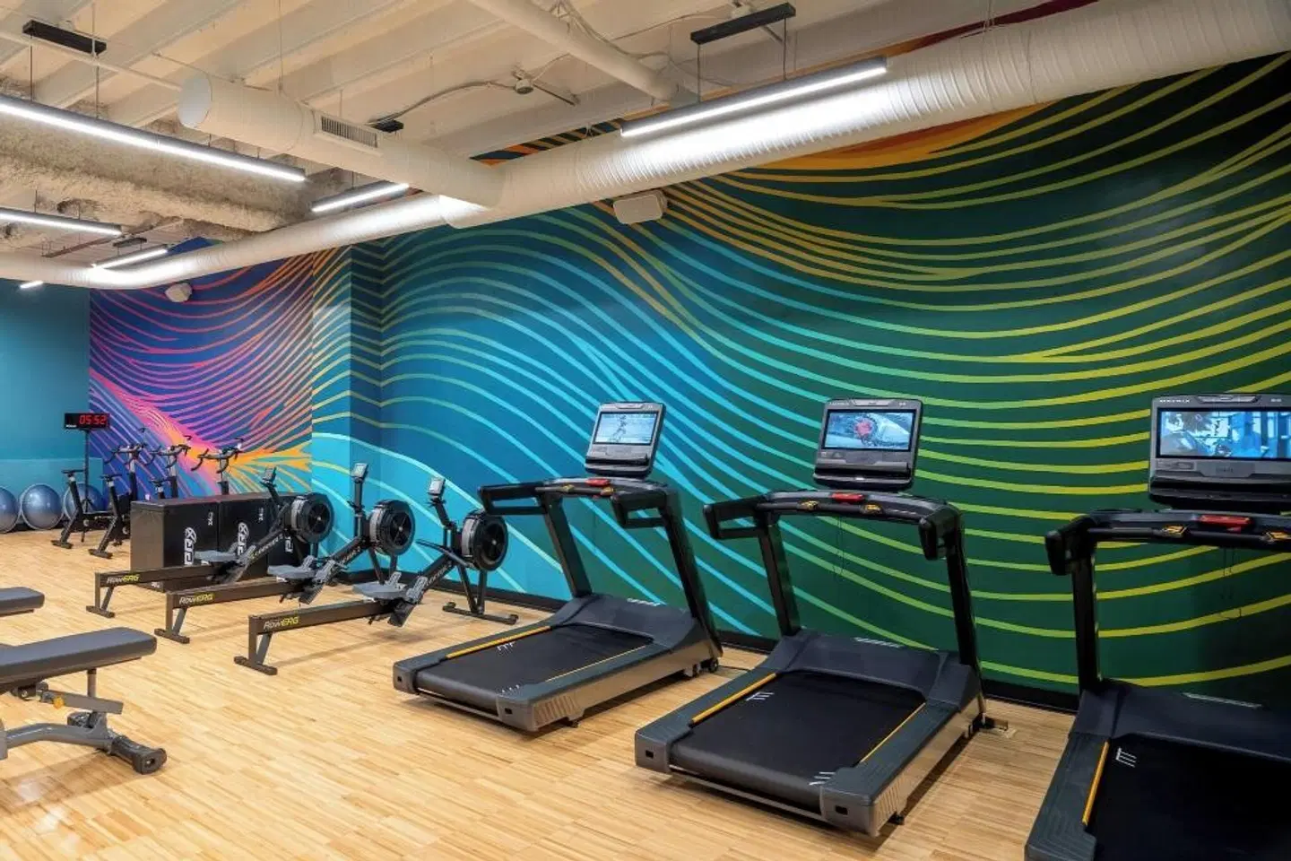 Moxy Cincinnati Downtown SPORTS_AND_LEISURE