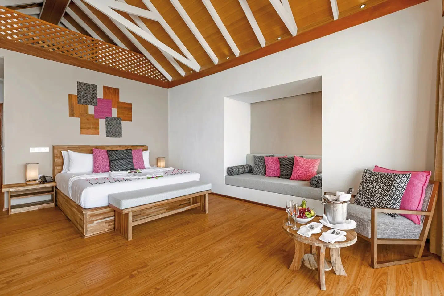 Kudafushi Resort & Spa ROOM_EXAMPLE