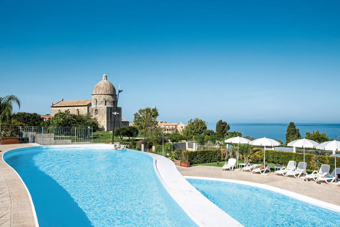 Sentido Michelizia Tropea Resort OUTDOOR_POOL