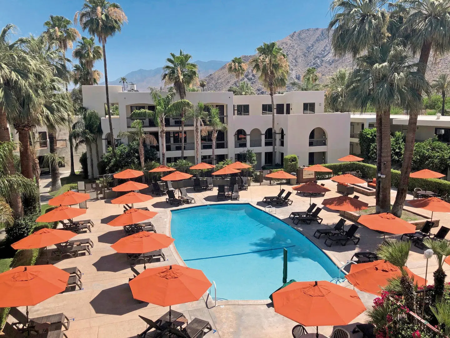 Palm Mountain Resort & Spa OUTDOOR_POOL