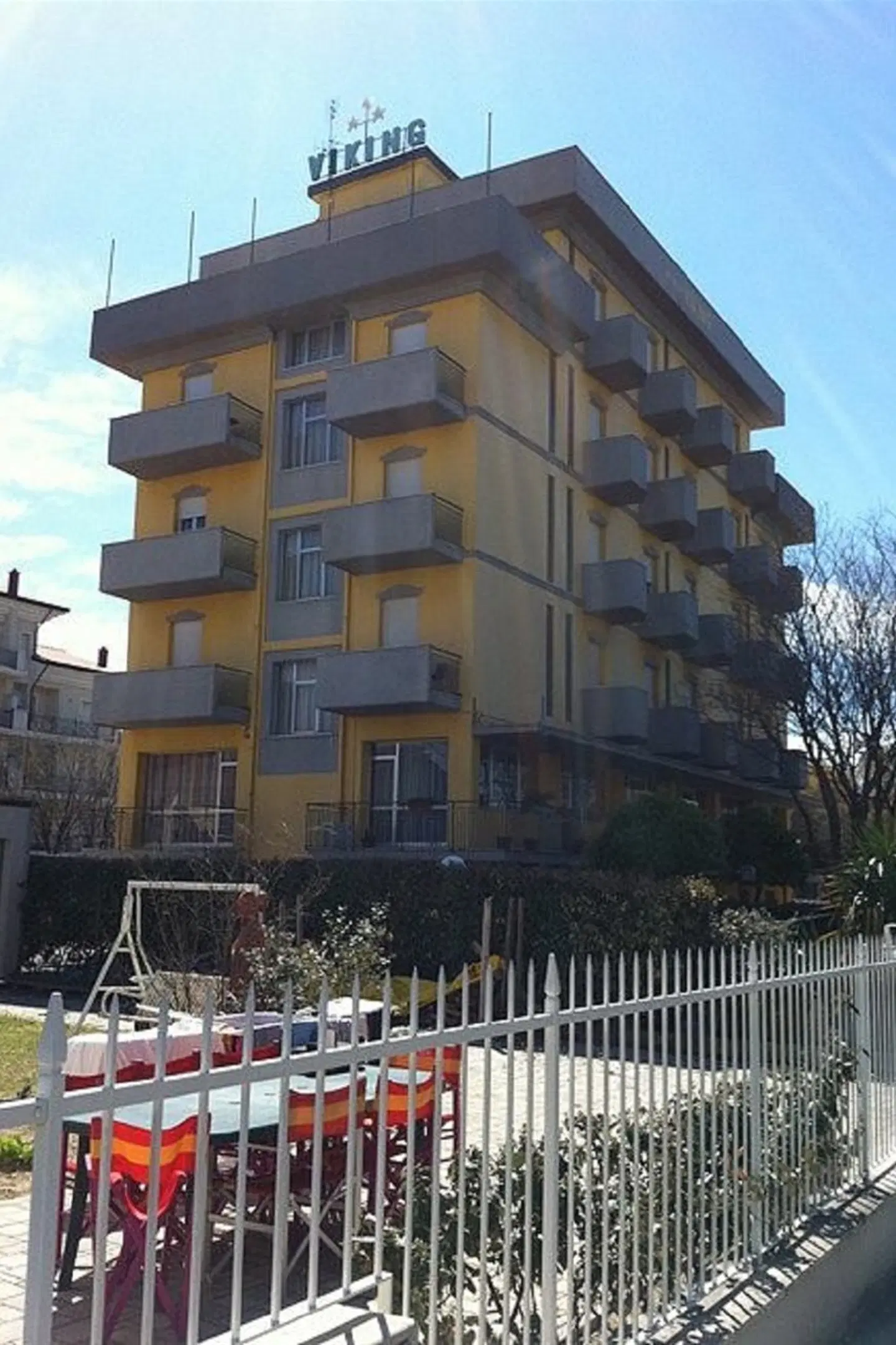 Viking EXTERIOR