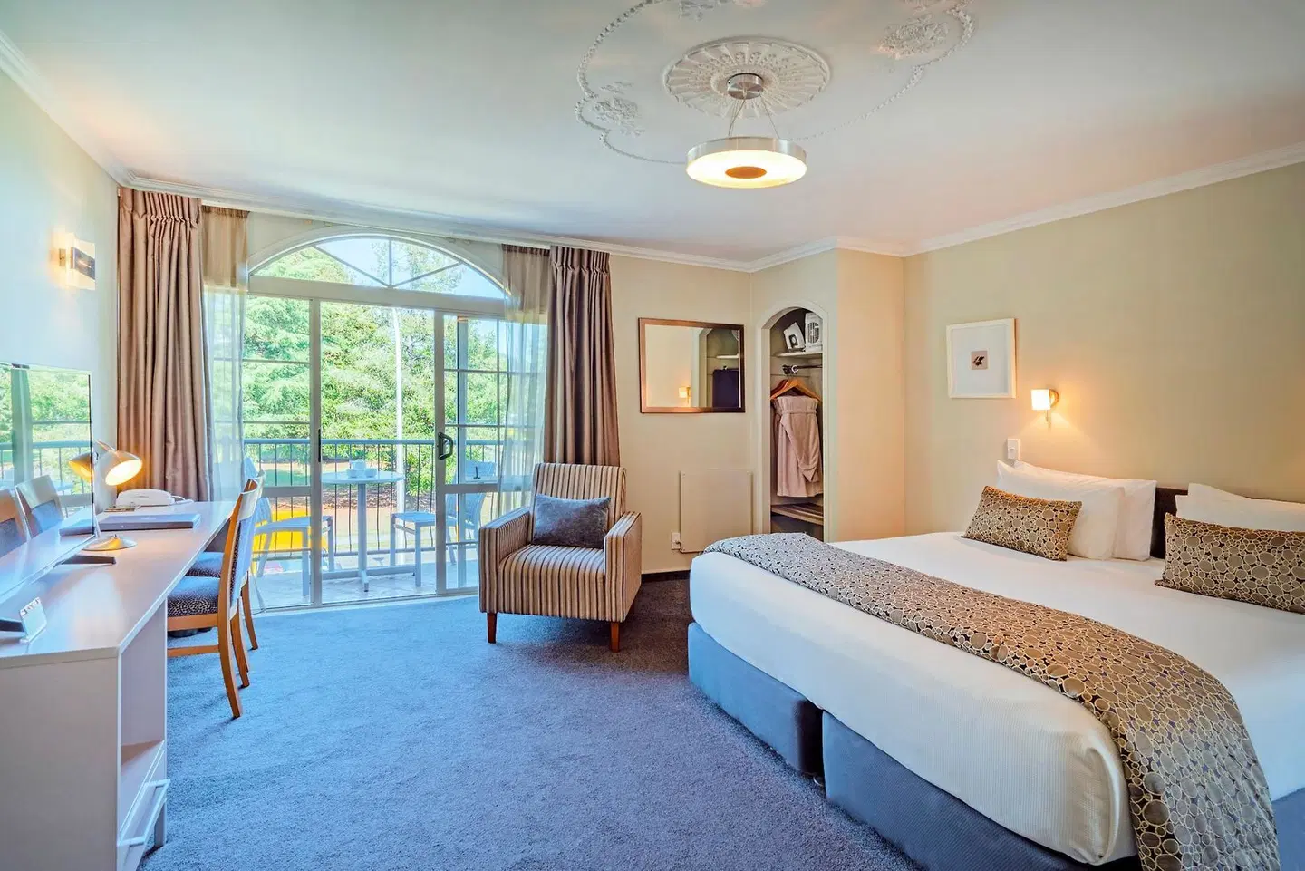 Silver Fern Rotorua - Accommodation & Spa ROOM_EXAMPLE