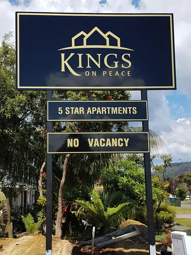 Kings On Peace EXTERIOR
