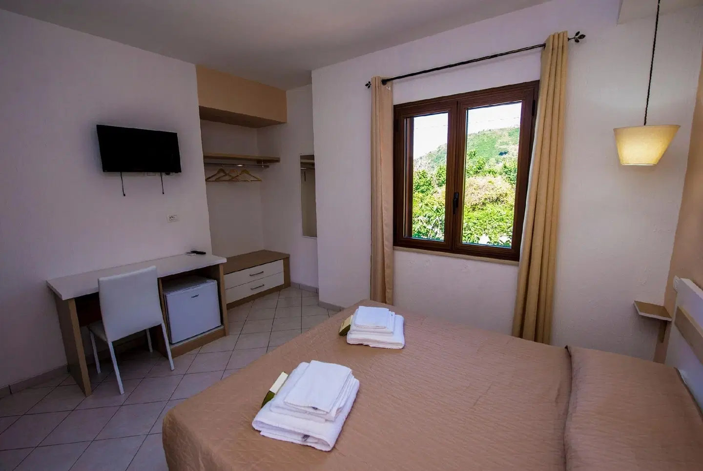 Villa Saturno ROOM_EXAMPLE