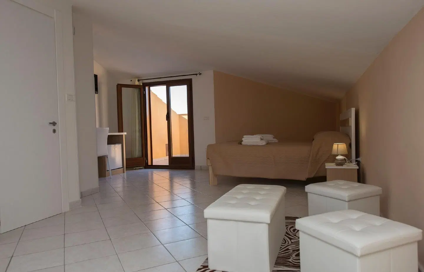 Villa Saturno ROOM_EXAMPLE