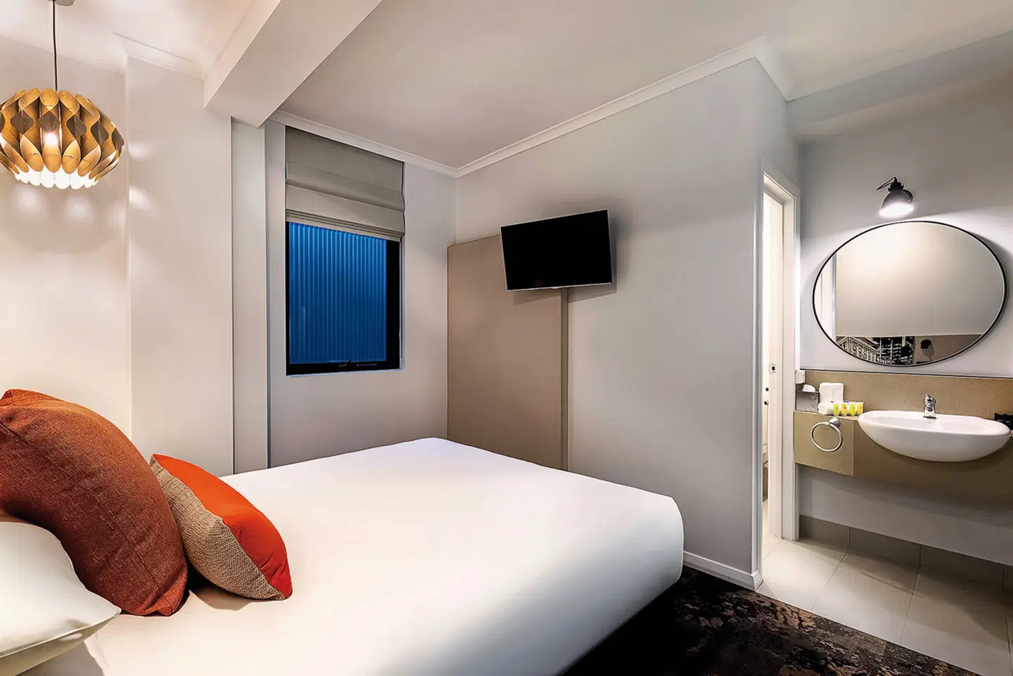 Batmans Hill on Collins Hotel ROOM_EXAMPLE