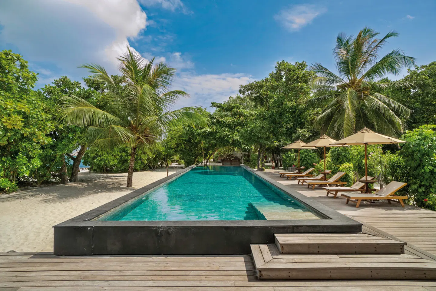The Barefoot Eco Hotel OUTDOOR_POOL