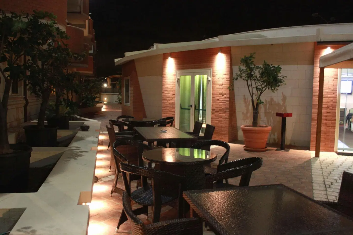E' Hotel Bar