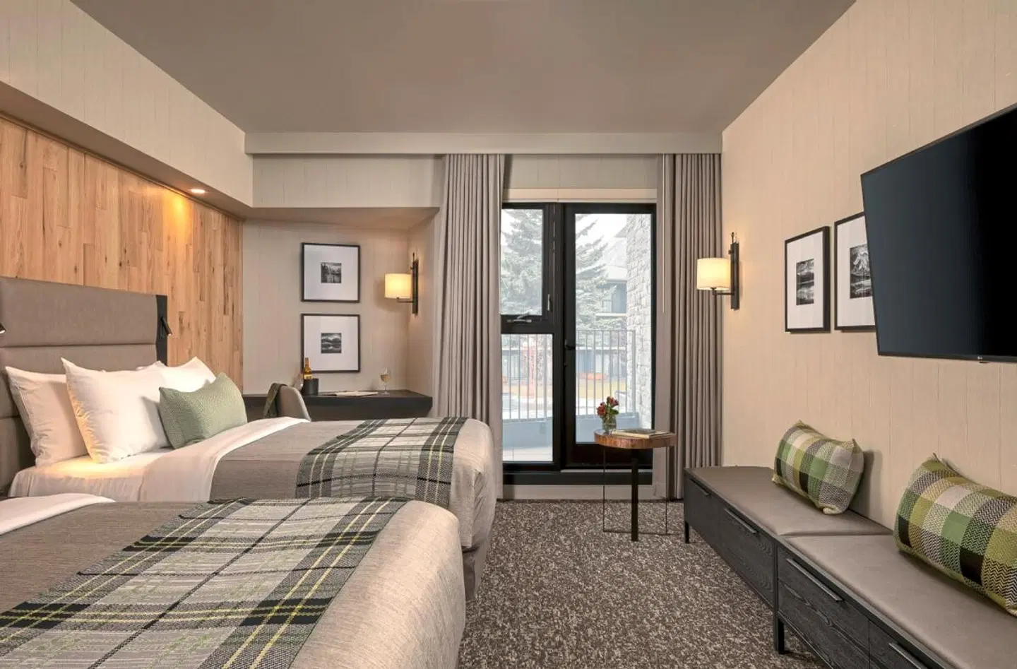 Peaks Hotel & Suites ROOM_EXAMPLE
