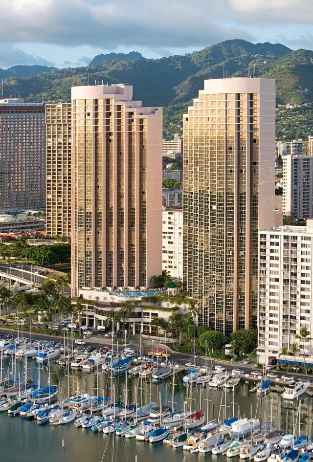 Prince Waikiki EXTERIOR