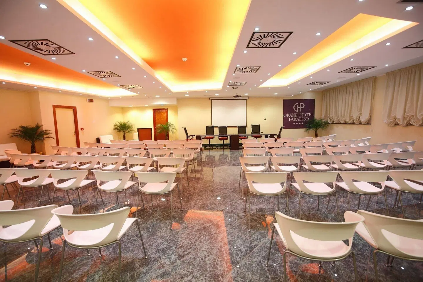 Grand Hotel Paradiso Konferenz