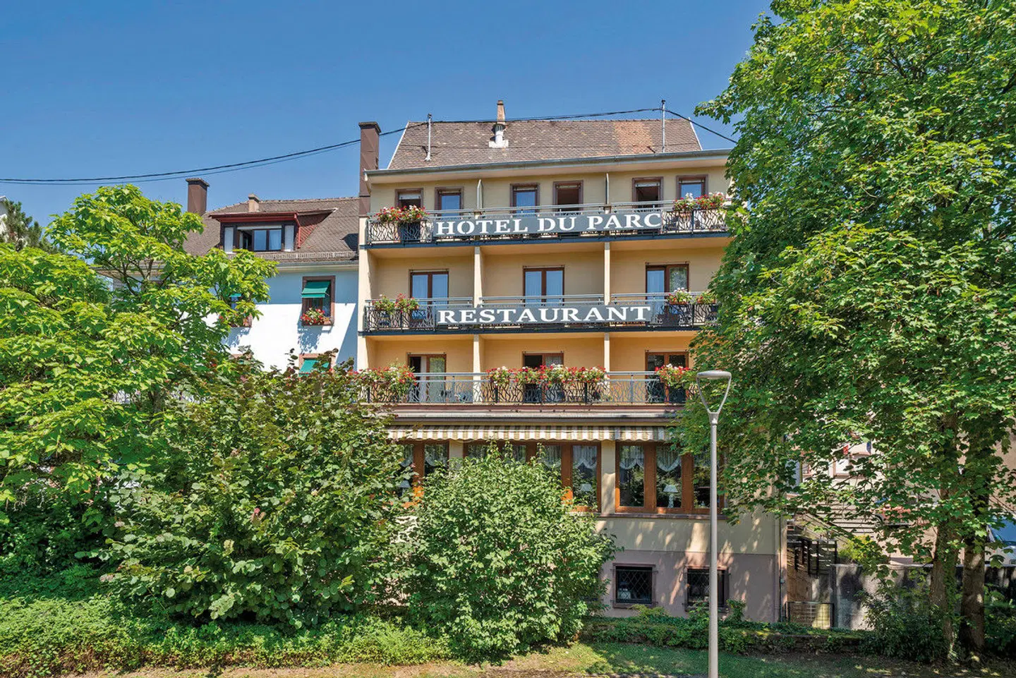 Hotel du Parc EXTERIOR