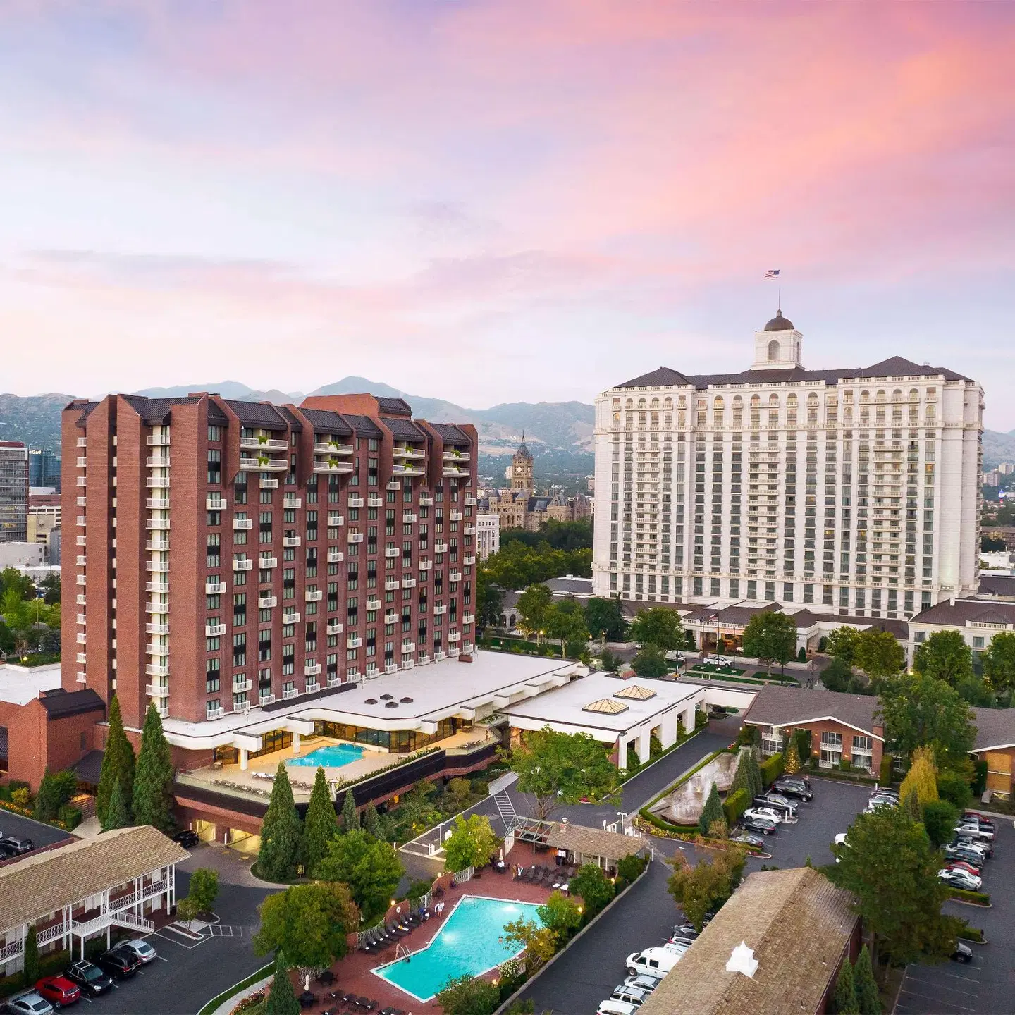 Grand America Hotel EXTERIOR