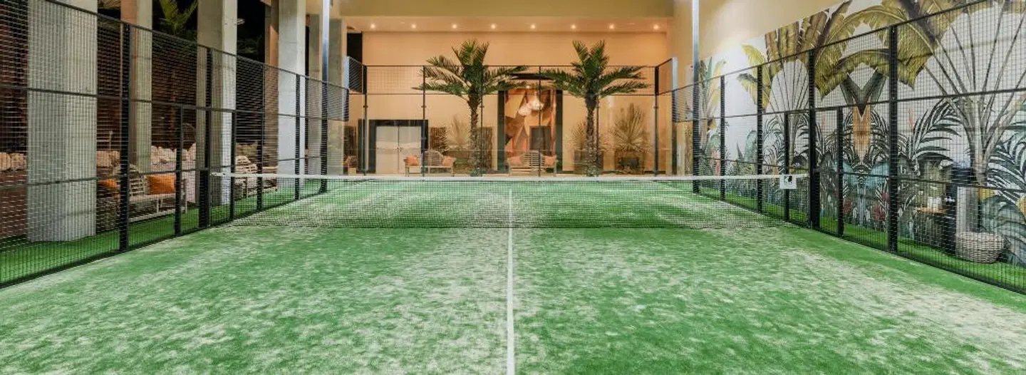 Royal River Luxury Hotel - Adults Only Hallenbad