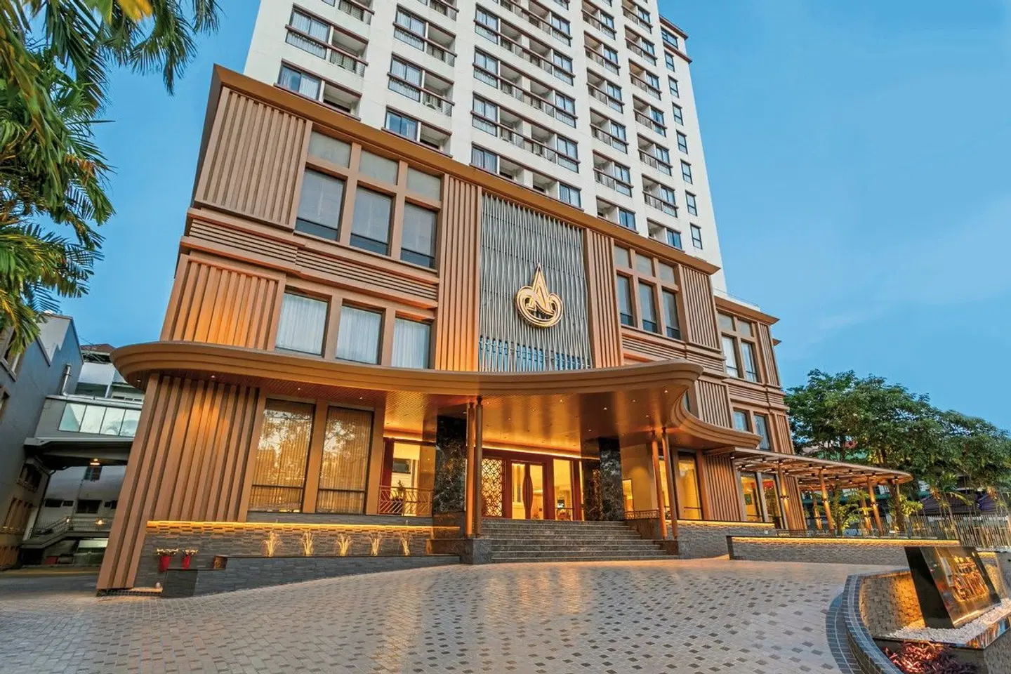 Amora Tapae Hotel Chiang Mai EXTERIOR