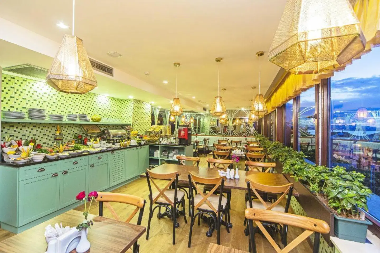 Almina Hotel Restaurant