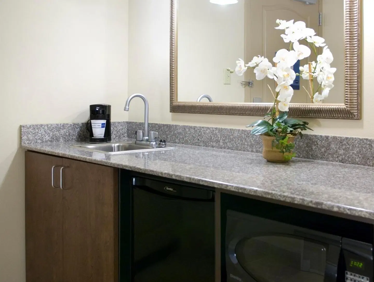 Hampton Inn and Suites Savannah-Airport Badezimmer