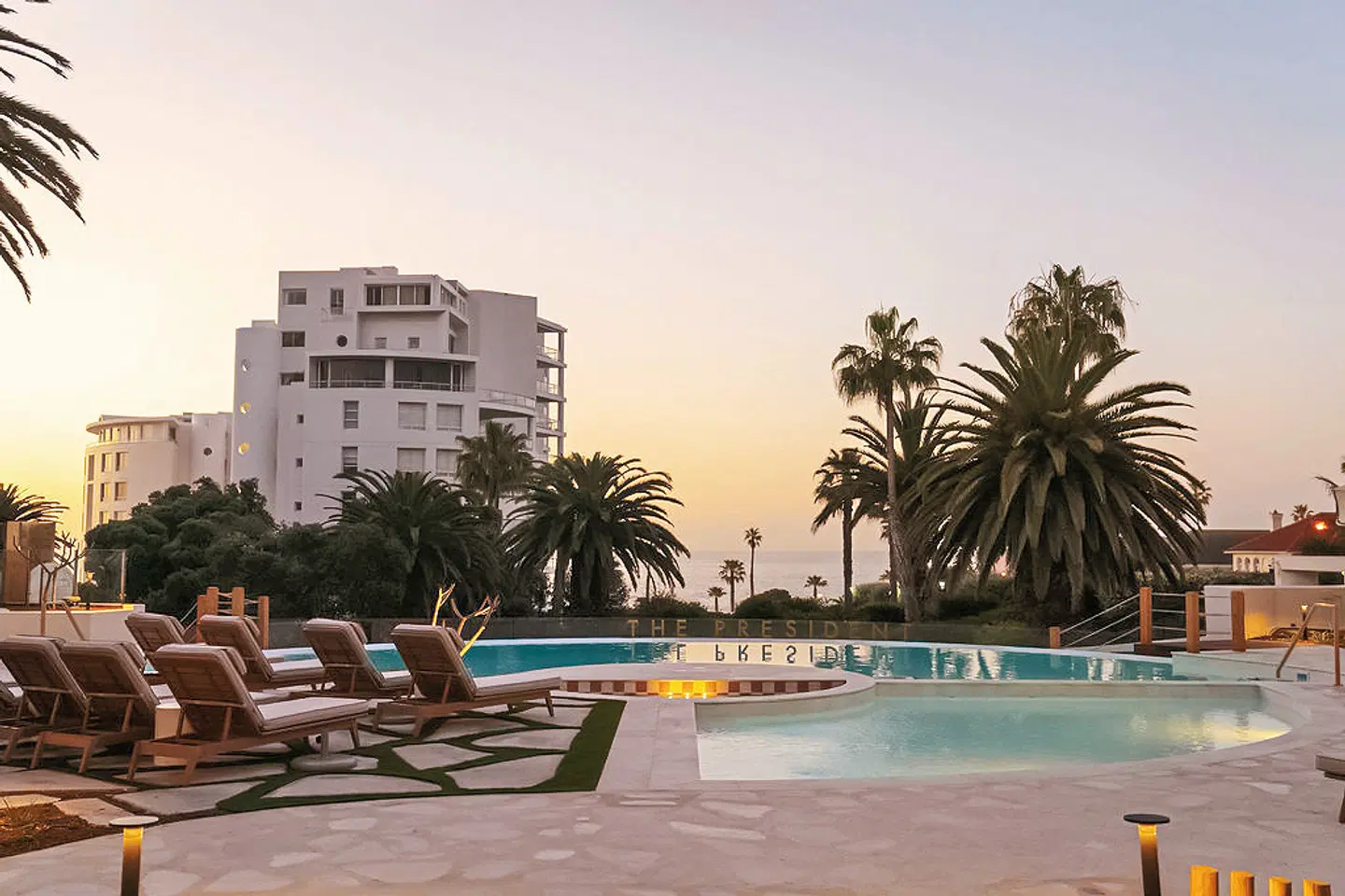 The President Hotel OUTDOOR_POOL
