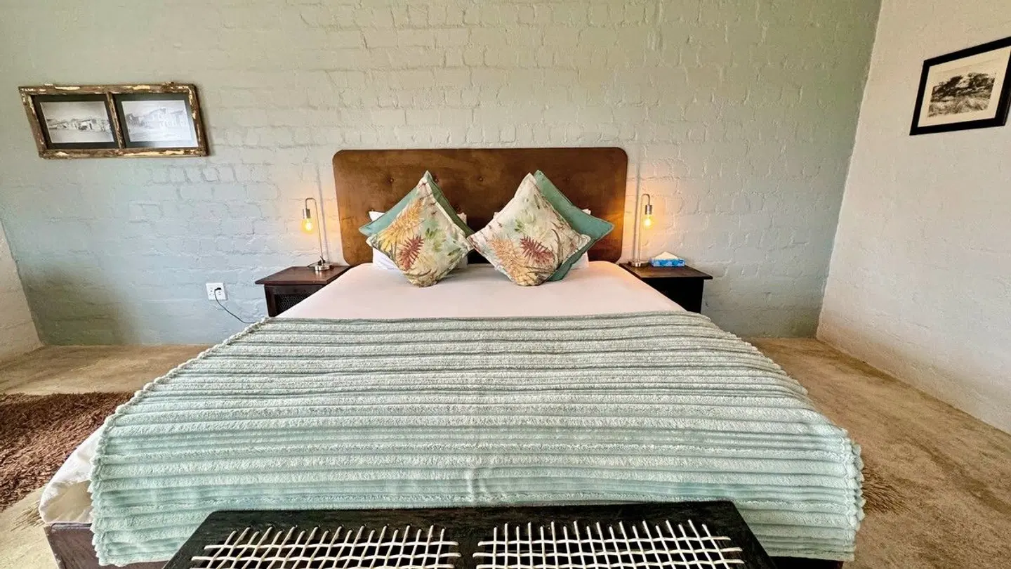 River Crossing Lodge ROOM_EXAMPLE