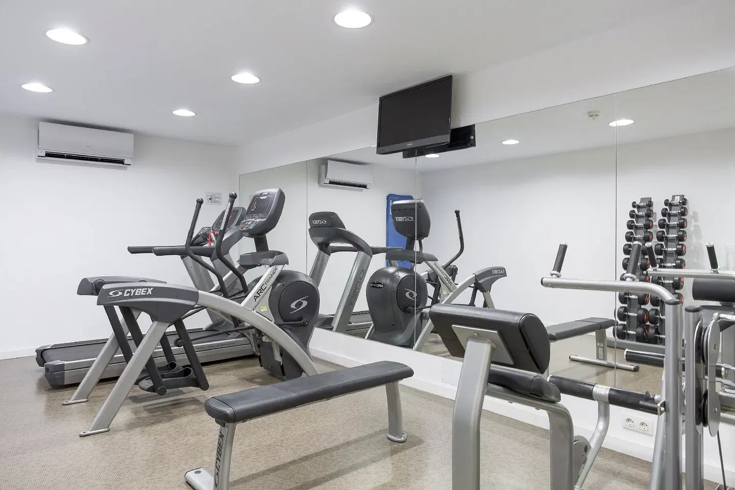 Sunset Harbour Club SPORTS_AND_LEISURE