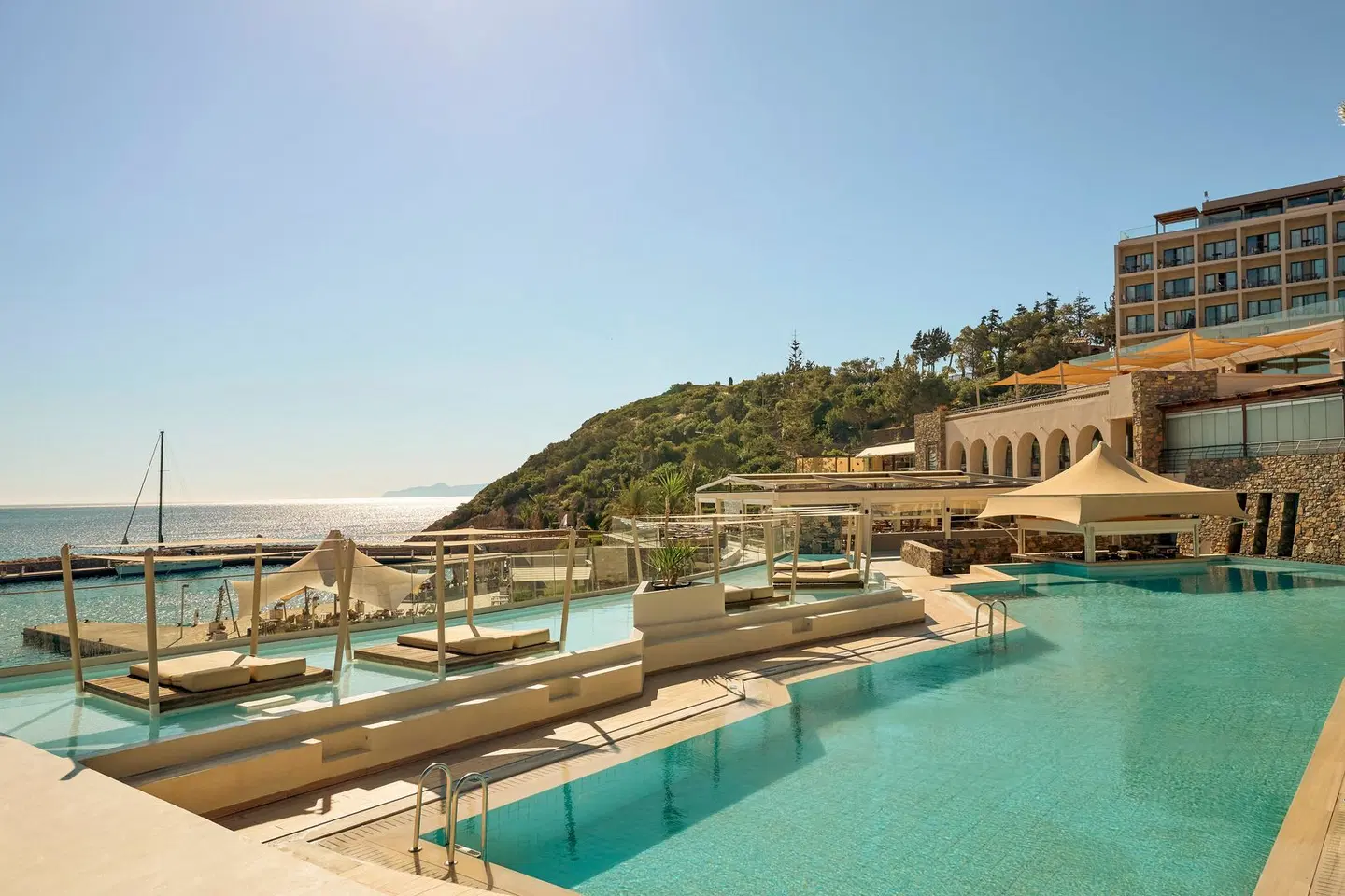 Zeus Eleva Mirabello Bay OUTDOOR_POOL