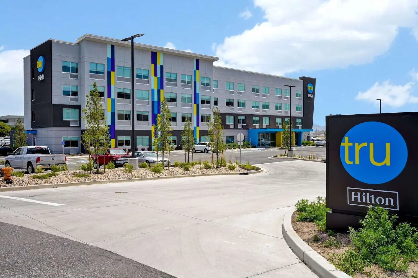 Tru by Hilton Salt Lake City Airport EXTERIOR