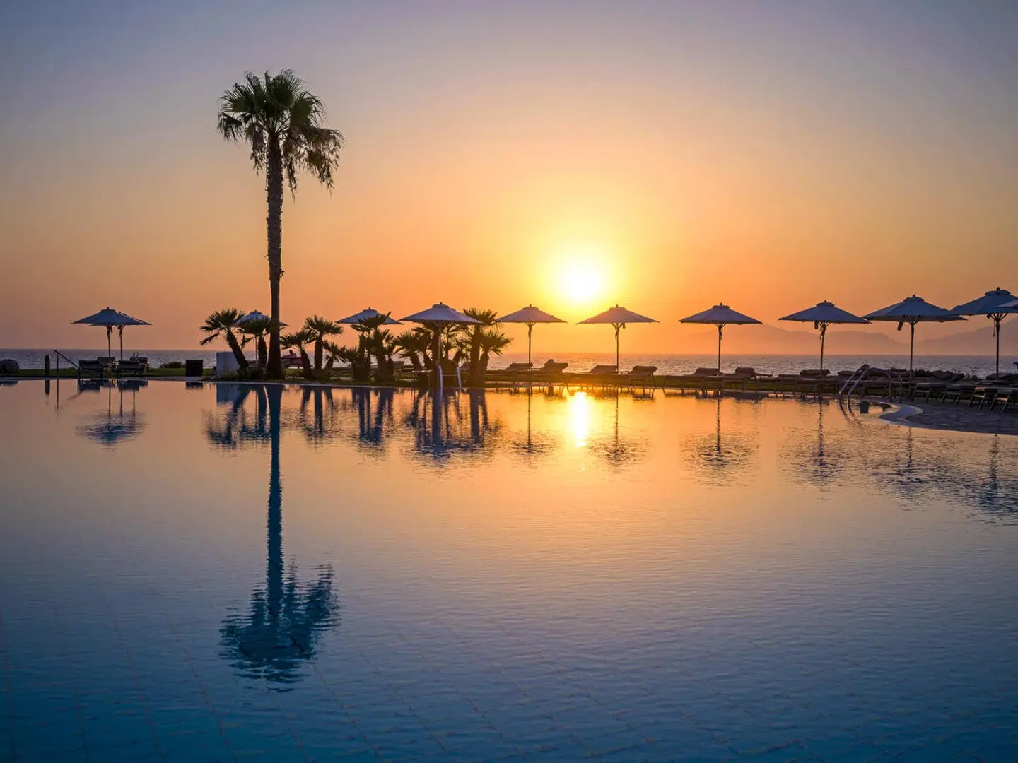 Neptune Luxury Resort LANDSCAPE