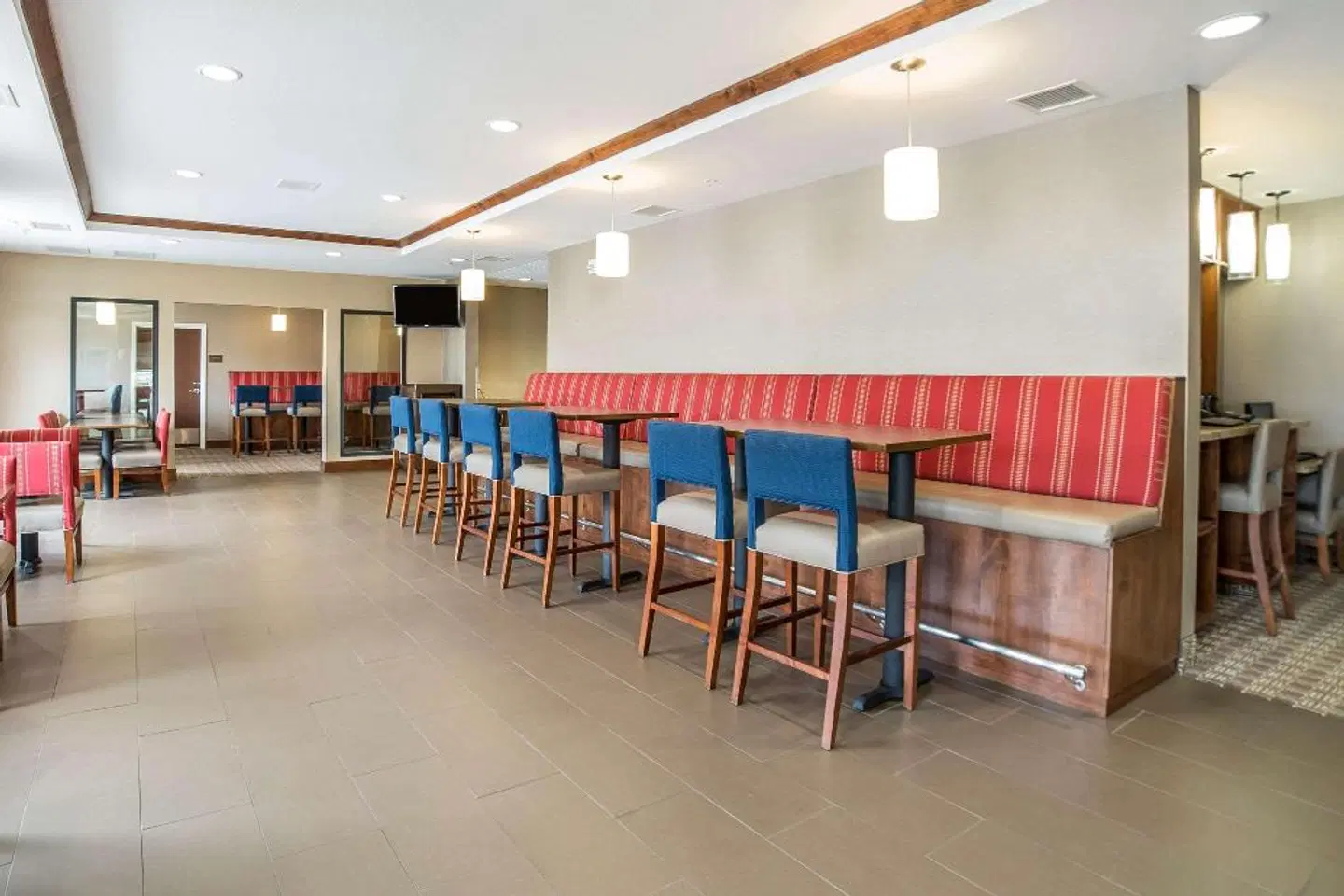 Comfort Suites Moab Bar