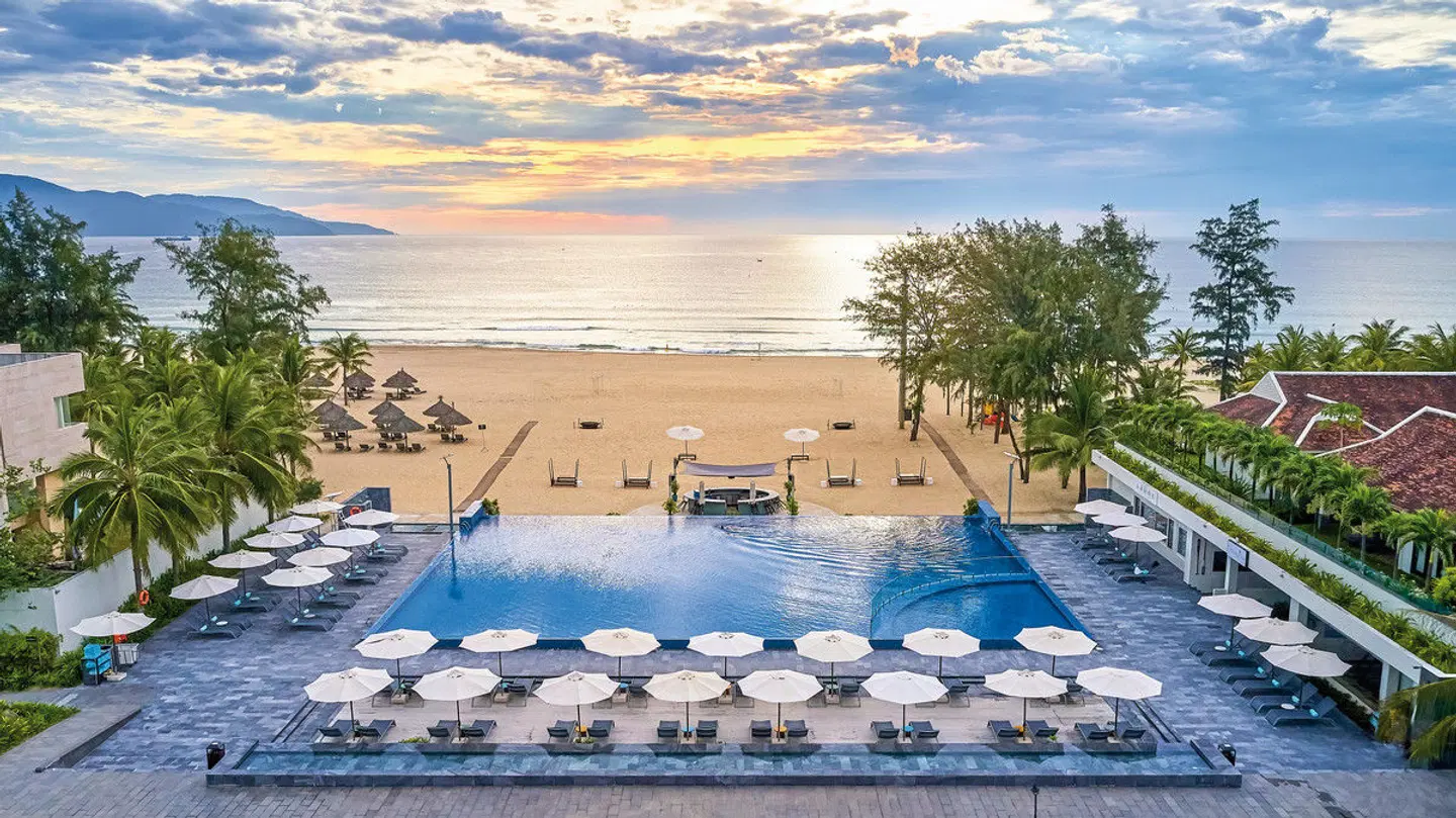 Pullman Danang Beach Resort Strand