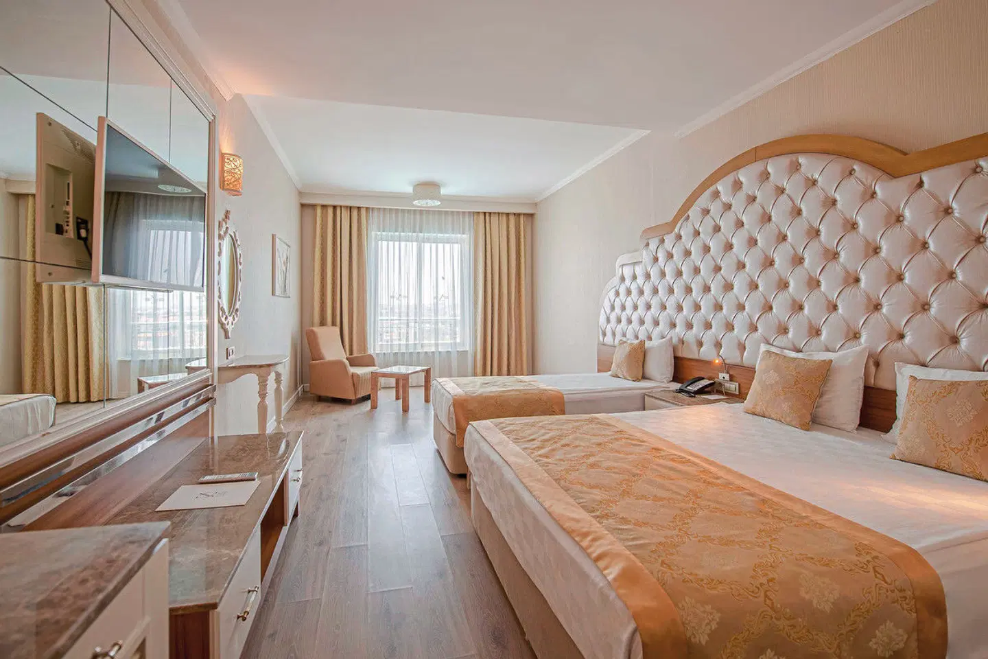 Side Premium ROOM_EXAMPLE
