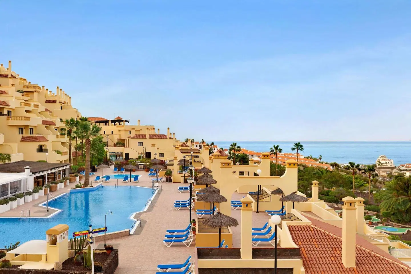 Ramada Residences by Wyndham Tenerife Costa Adeje OUTDOOR_POOL