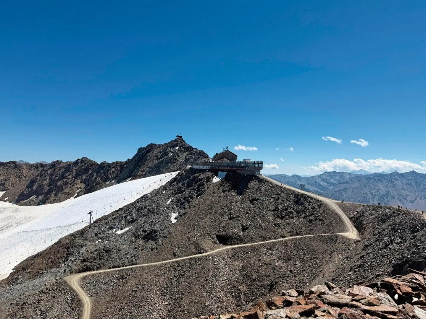 Glacier Hotel Grawand LANDSCAPE