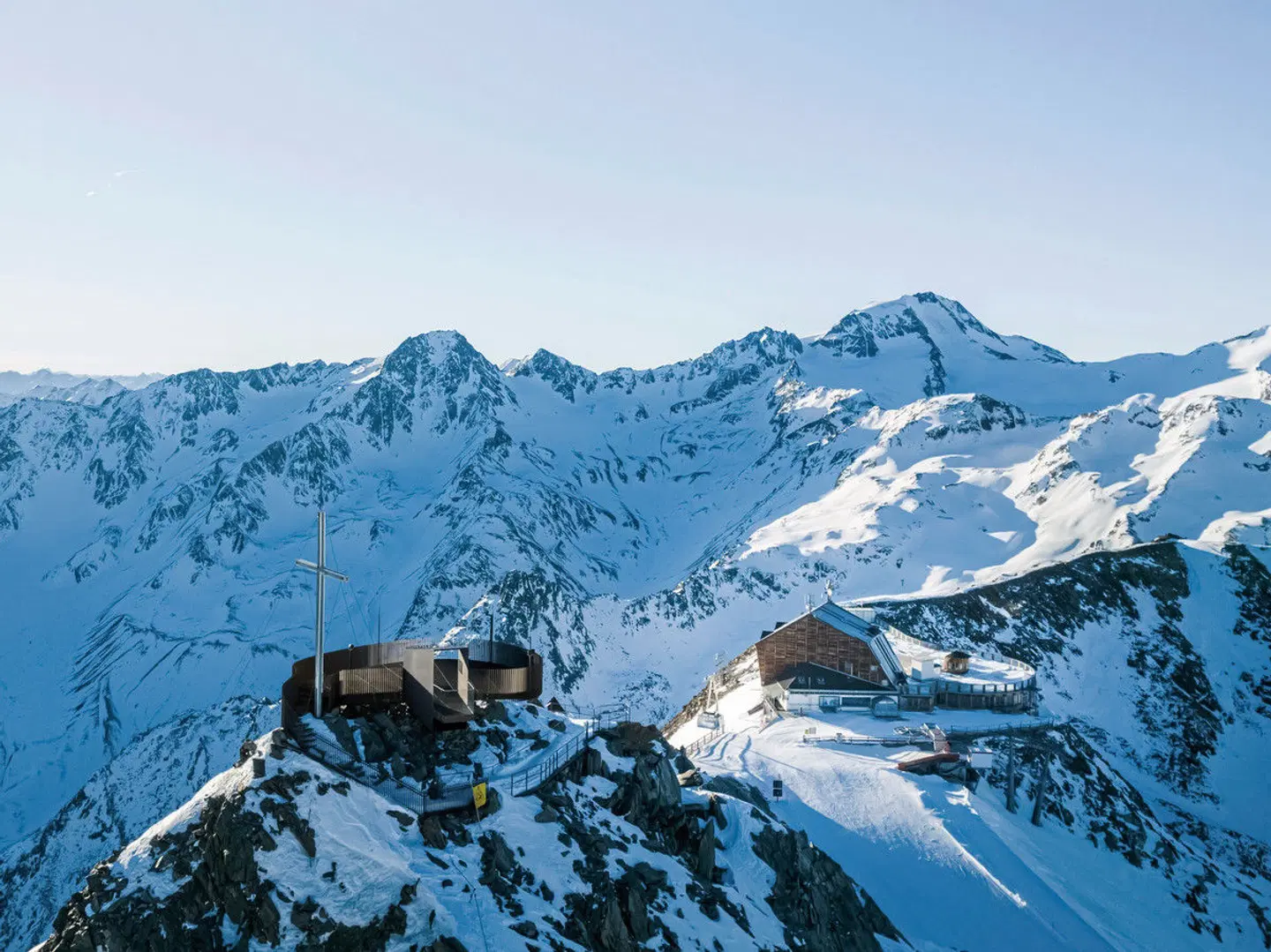 Glacier Hotel Grawand LANDSCAPE