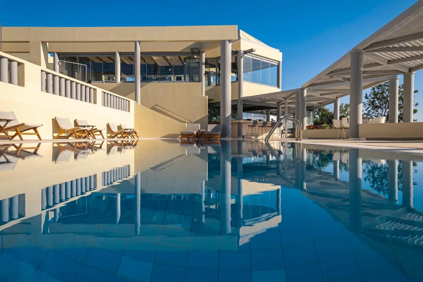 The Majestic Hotel OUTDOOR_POOL
