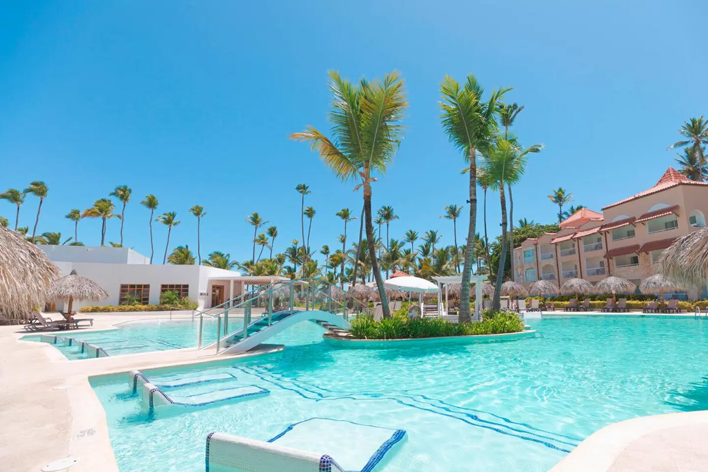 TRS Turquesa Hotel OUTDOOR_POOL