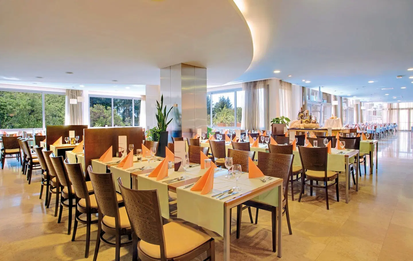 Rubin Hotel Restaurant