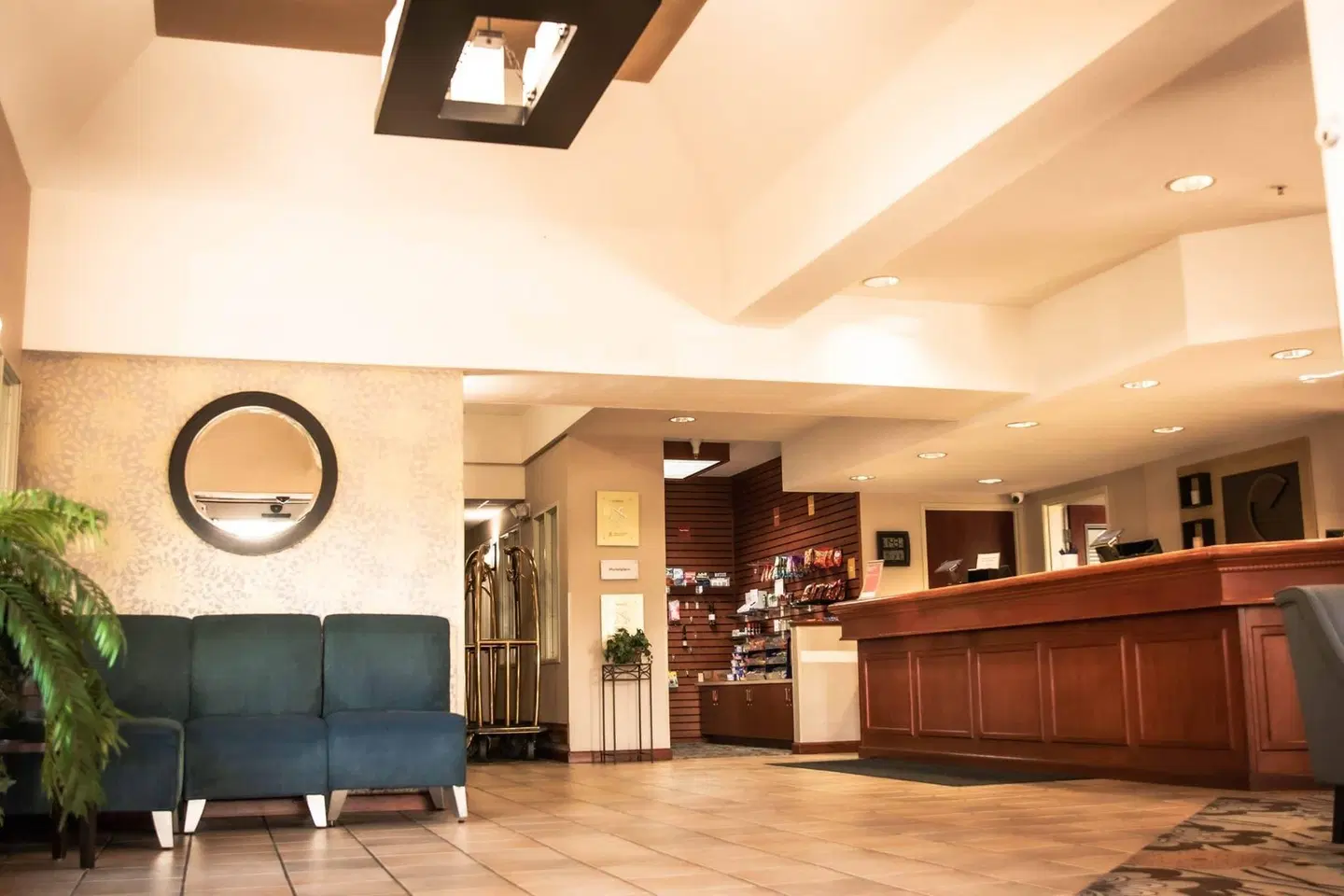 Comfort Suites Airport Salt Lake City LOUNGE_LOBBY